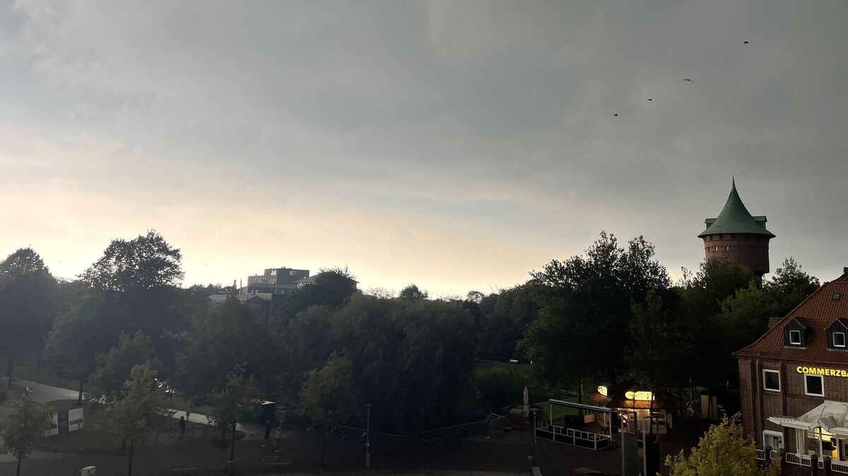 Auf dem Kaemmererplatz in Cuxhaven vor dem Starkregenereignis. Foto: Lütt