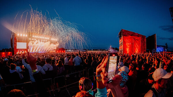 "Antisemitismus auf großer Bühne": Zentralrat der Juden verschärft Deichbrand-Kritik