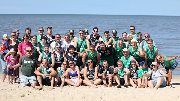Beachhandball in Cuxhaven: Die "HSG Diebels" schreibt ihre eigene Erfolgsgeschichte