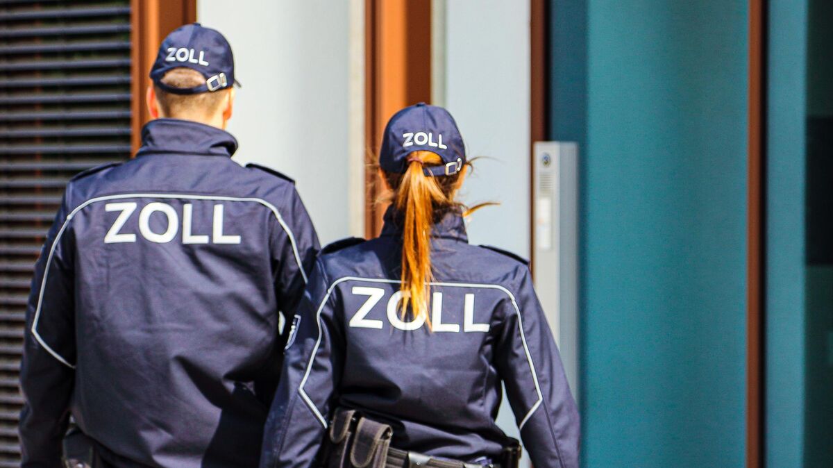 Das Hauptzollamt Oldenburg kontrollierte Gaststätten in Niedersachen - unter anderem mit dem Fokus auf Schwarzarbeit. Foto: Zoll