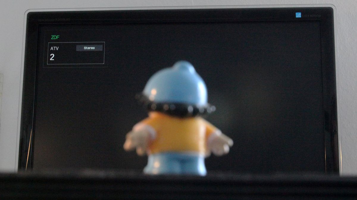 Zahlreiche Kabelkunden schauten am Dienstagabend auf einen dunklen Fernseh-Bildschirm. Foto: von Erichsen/dpa