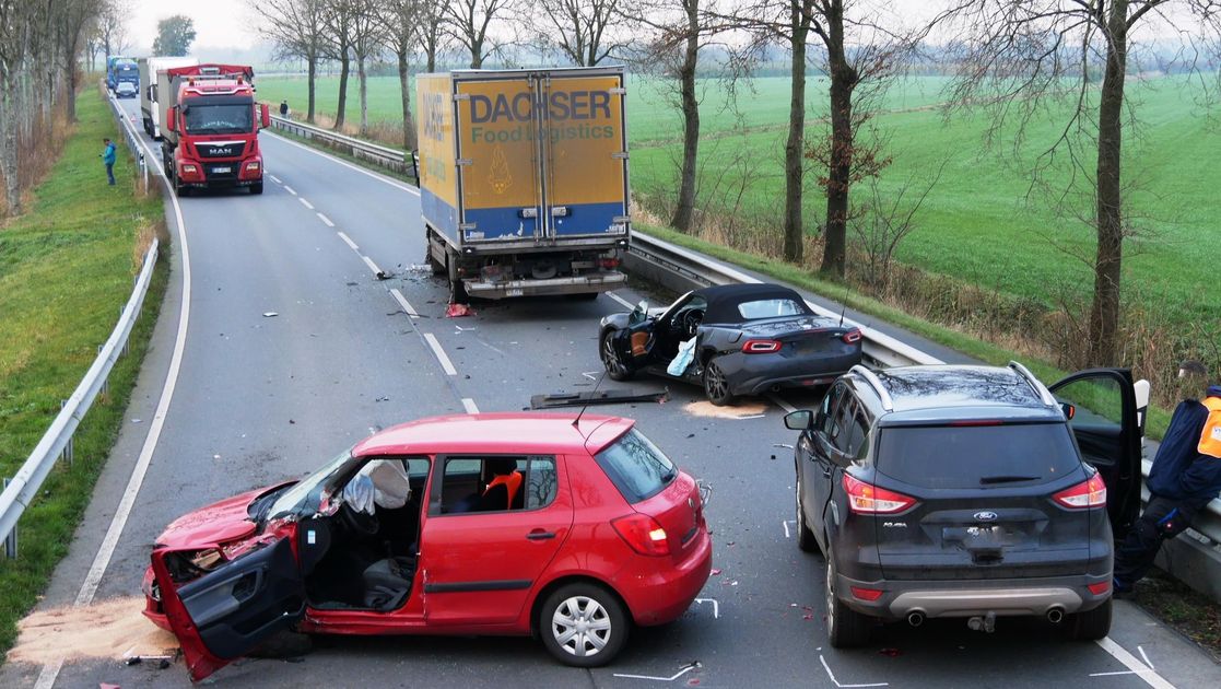 B73 Chaos Schwerer Unfall Blockiert Heute Die Bundesstrase Details Und Aktuelle Verkehrslage