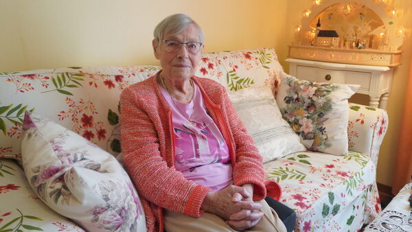 Hemmoorerin feiert 100. Geburtstag: Geschichte über Heimat, Flucht - und neues Leben