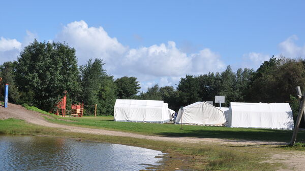 "Vom Ankommen zum Dazugehören": Zehn Jahre nach der Flucht ins Camp Otterndorf