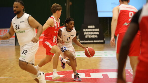 "Grandiose Teamleistung": Cuxhaven BasCats spielen sich in einen Rausch