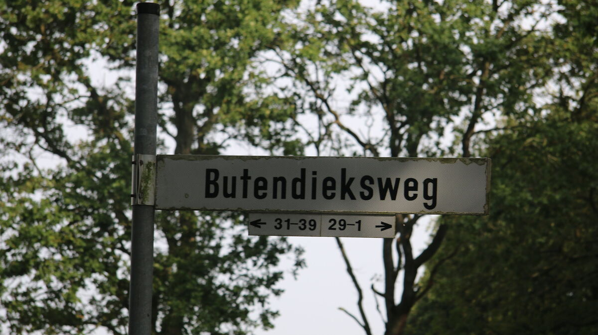 Die Fahrradstraße Butendieksweg in Sahlenburg – viel befahren, oft diskutiert und nun erneut Thema im Ortsrat.