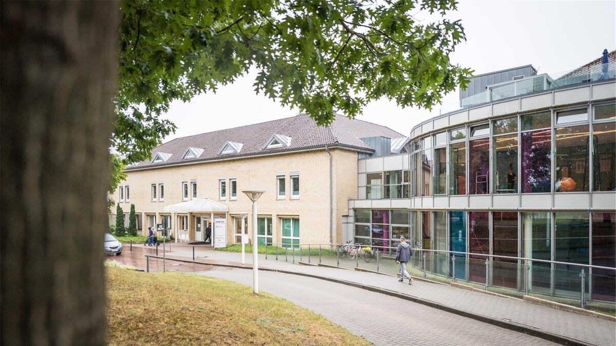 Die Schummel-Ärztin war auch im Ameos-Klinikum Seepark Geestland tätig. Foto: Arnd Hartmann