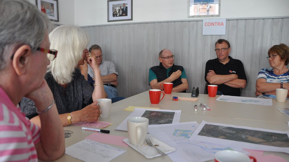 Otterndorfer Einwohner folgten der Einladung der SPD. Foto: Kramp