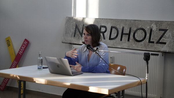 Spiegel-Journalistin in Nordholz: "Können wir nicht kurz über Christian Ulmen reden?"