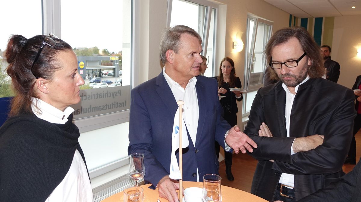 Ameos-Vorstandsmitglied Michael Dieckmann bei der Eröffnung der ersten psychiatrischen Institutsambulanz von Ameos in Cuxhaven. Foto: Pejic