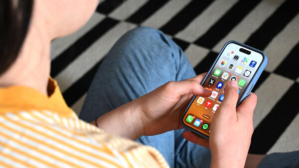 Vortrag in Nordholz: Radikalisierung im Netz - wie Extremisten Jugendliche erreichen