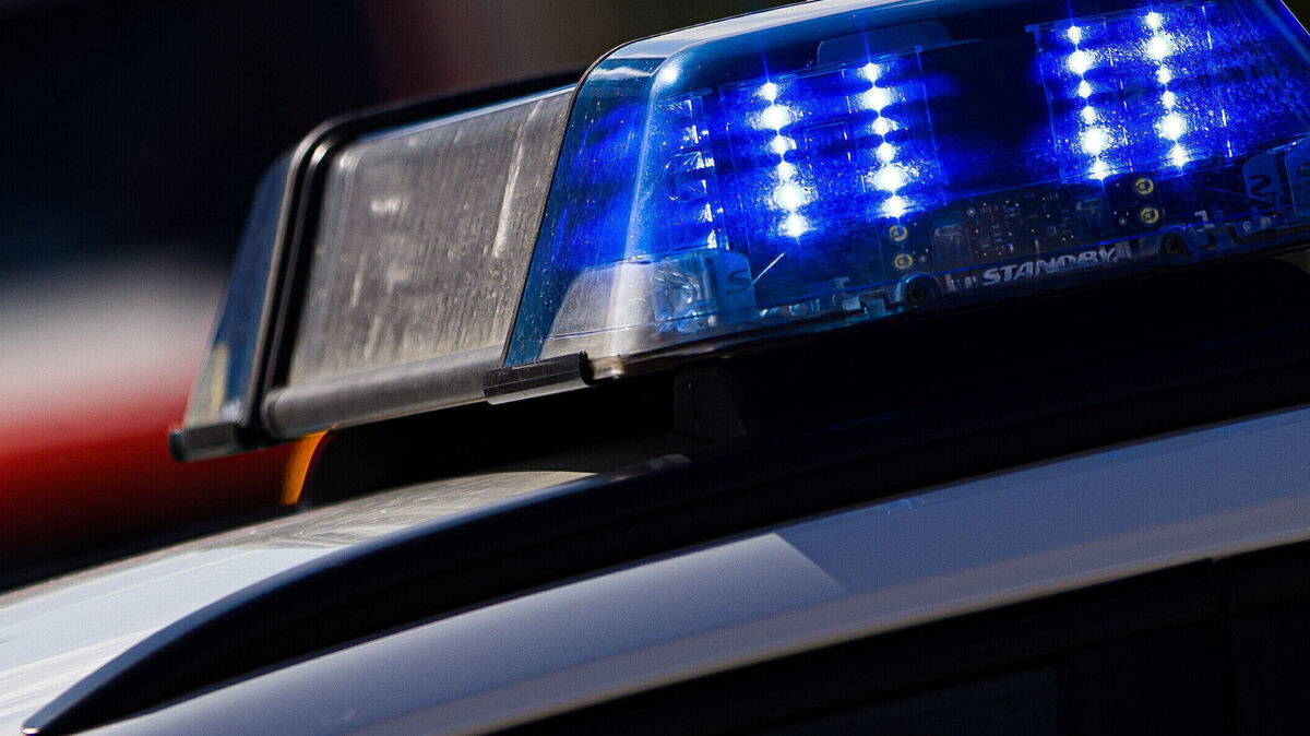 Die Polizei Cuxhaven ermittelt wegen Sachbeschädigung in Mittelstenahe. Foto: Moritz Frankenberg/dpa