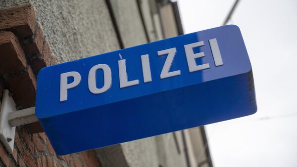 Dubioses Haustürgeschäft in Cuxhaven: Seniorin gibt Goldschmuck weit unter Wert ab
