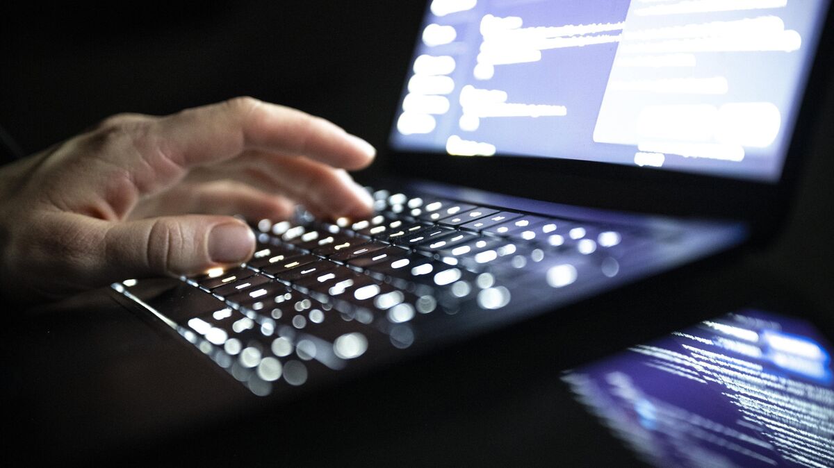 Eine schwerwiegende Sicherheitslücke in der Programmiersprache PHP sorgt weltweit für Schutzmaßnahmen. Auch CNV-Medien hat vorsorglich reagiert. Foto: Philip Dulian/dpa