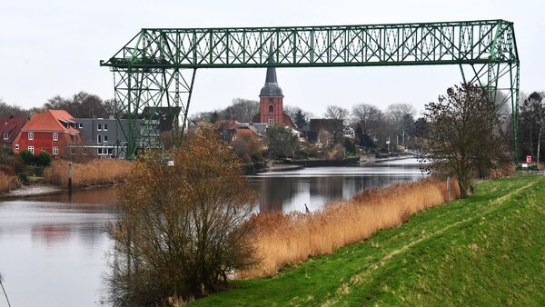 Schwebefähre zwischen Osten und Hemmoor bleibt Pflegefall - und die Sanierung stockt