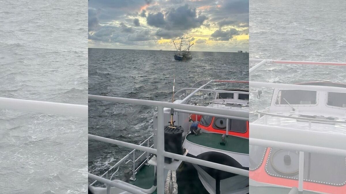 Der Seenotrettungskreuzer "Anneliese Kramer" auf dem Weg zum havarierten Krabbenkutter vor Cuxhaven. Foto: Die Seenotretter – DGzRS
