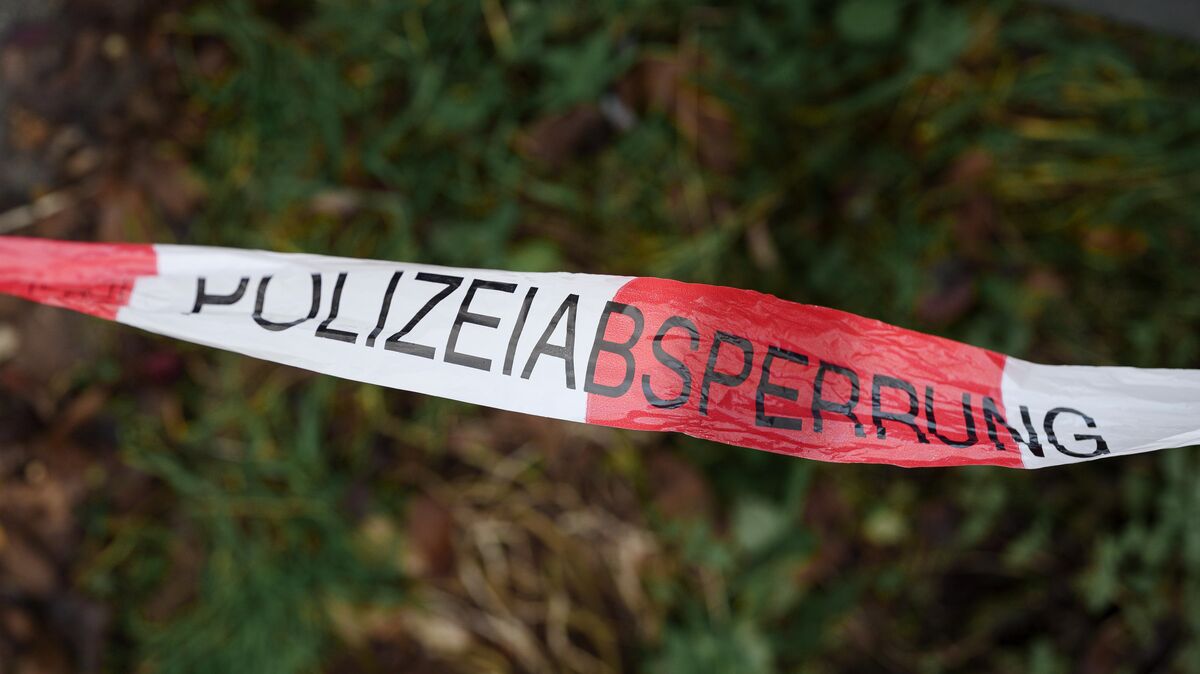 Am Fluss Geeste in Bremerhaven wurde ein Leichnam entdeckt. Symbolfoto: picture alliance/dpa | Daniel Vogl