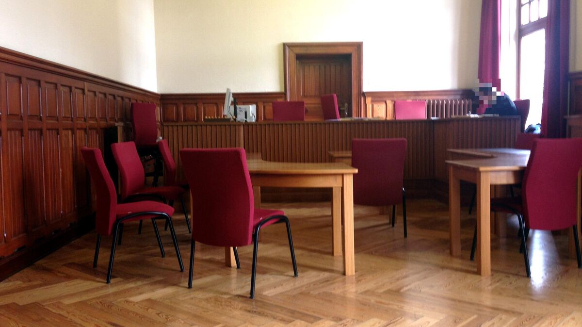 Im Amtsgericht Cuxhaven ist der Fall eines 23-jährigen Autofahrers verhandelt worden, der zu schnell gefahren sein soll und einen Polizisten bedrohte. Foto: Koppe