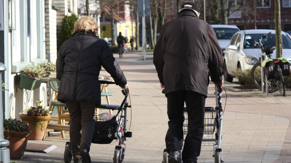 "Auf keinen Fall darf es passieren, dass Senioren sich nicht mehr vor die Tür trauen", sagt Ulrike Hogrefe, Vorsitzende des Kommunalen Präventionsrats der Stadt Cuxhaven. Archivfoto: Reese-Winne