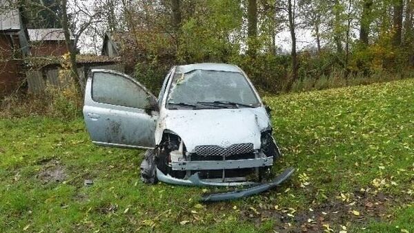 Unfall zwischen Bülkau und Odisheim: Auto überschlägt sich mehrfach - Fahrer verletzt