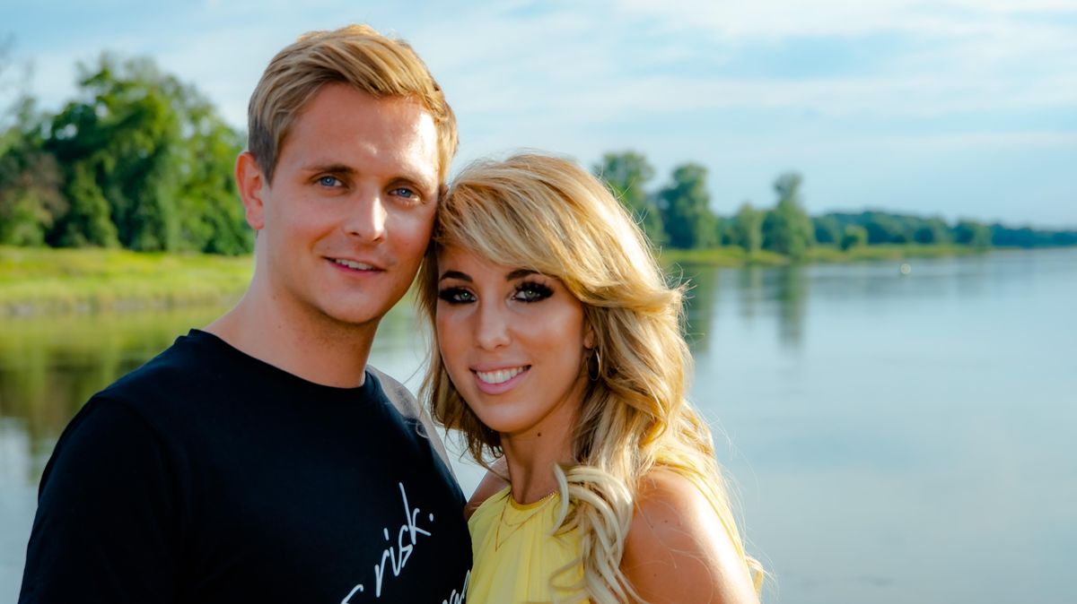 Der gebürtige Cuxhavener Tim Sandt und seine Freundin, Sängerin Annemarie Eilfeld sind nicht mehr beim "Sommerhaus der Stars" dabei. Foto: Nico Schimmelpfennig