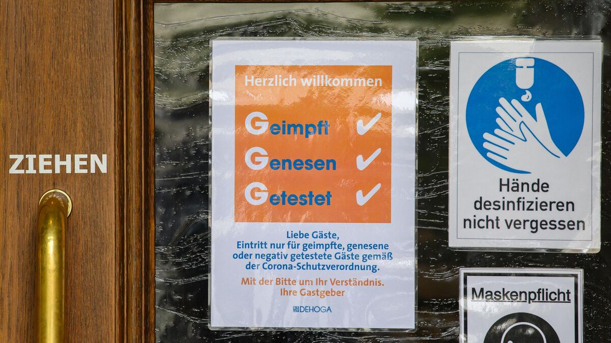 Im Kreis Cuxhaven gibt es mancherorts die Rückkehr zur 3G-Regel. Symbolfoto: Robert Michael/dpa