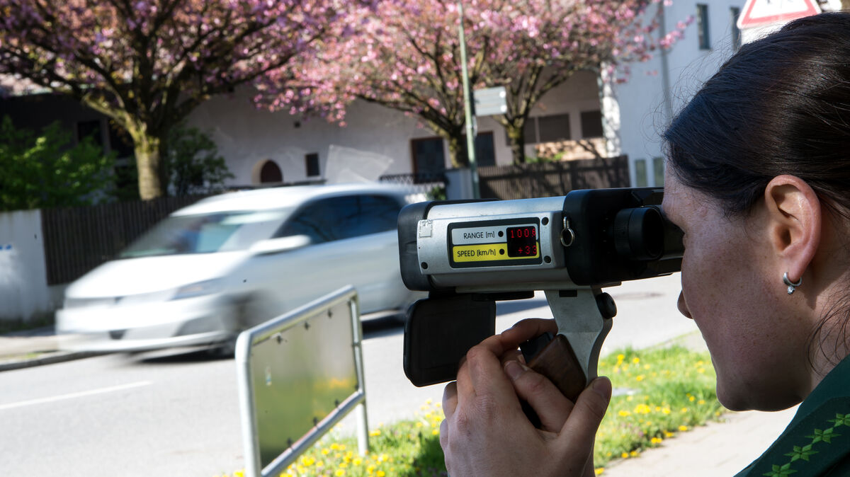 Ob per Laserpistole oder anderen Messgeräten: In dieser Woche fanden und finden verstärkt Geschwindigkeitskontrollen statt. Foto: Sven Hoppe/dpa