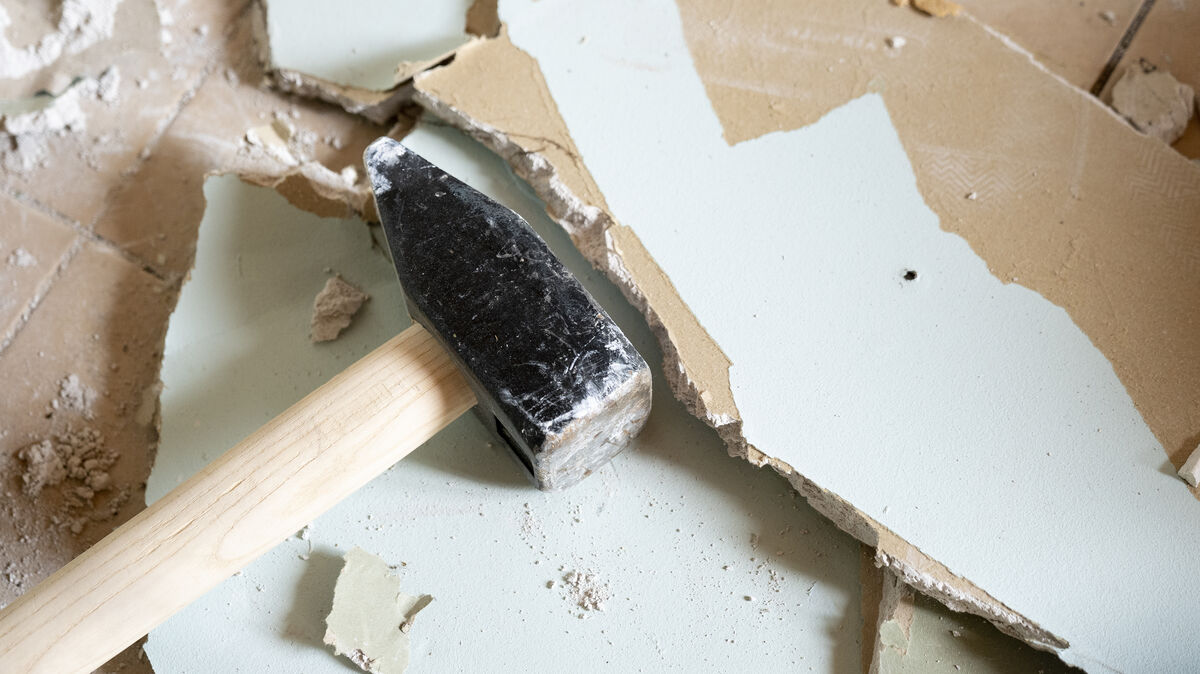 Viele alten Baustoffe lassen sich recyceln und wiederverwerten. Mit den neuen Verordnungen ist das aber nicht ohne Hürden verbunden. Foto: Schuh/dpa