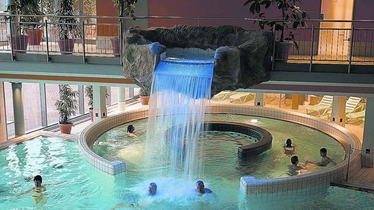 Ab sofort werden die Wassertemperaturen in der „Moor-Therme“ in Bad Bederkesa wieder um zwei Grad angehoben. Foto: Archiv