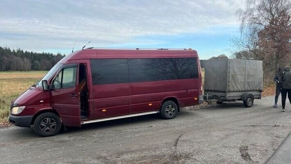 Kontrolle im Kreis Cuxhaven: Verkehrssünder flüchtet - Verfolgungsfahrt auf der A27