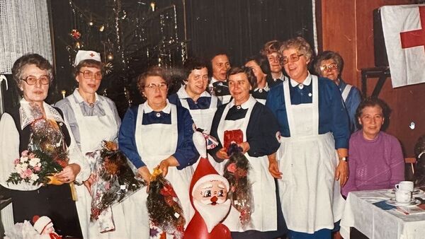 Mehr als 75 Jahre DRK-Geschichte in Altenwalde: "Beutelschaukeln" bei der Blutspende