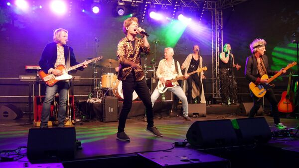 Wie die echte Band: "Voodoo Lounge" begeistert in Hemmoor Rolling-Stones-Fans