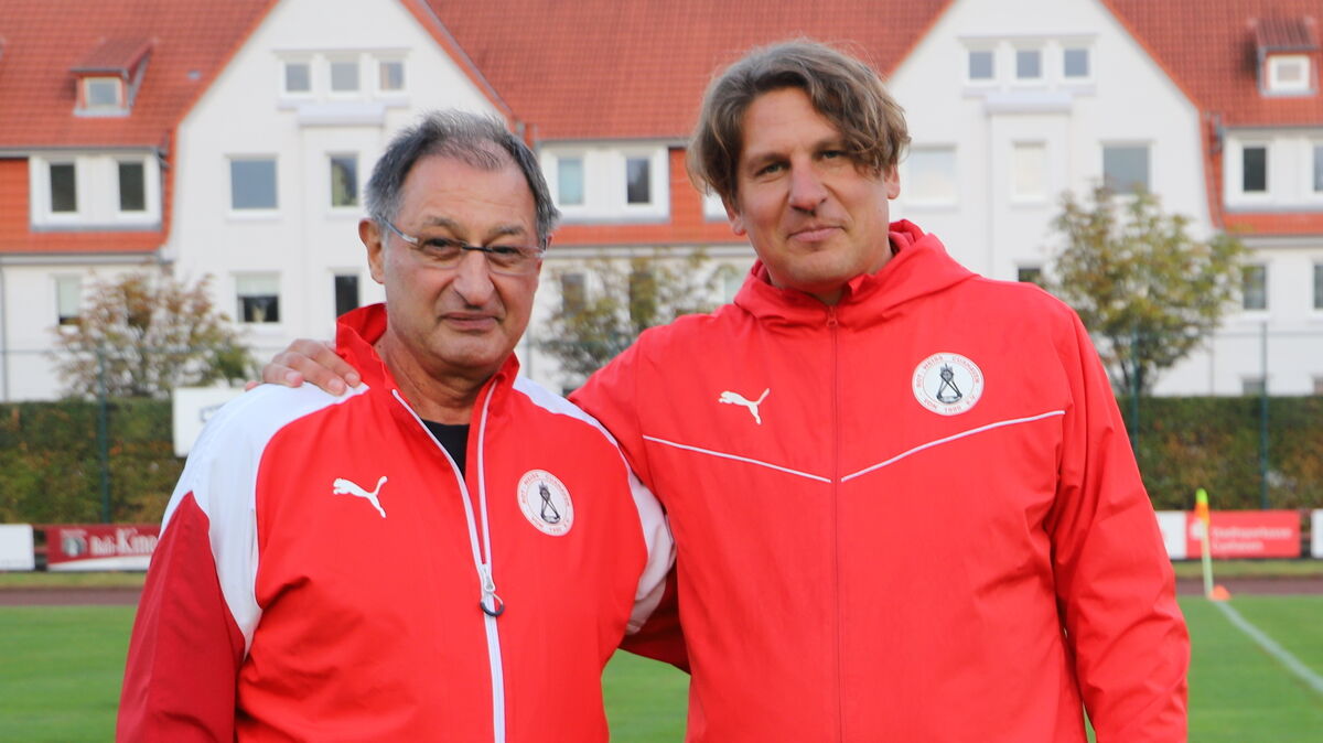Erst verkündete Oliver Stepniak seinen Rücktritt als Trainer von Rot-Weiss Cuxhaven zum Saisonende, nun legt der Vorsitzende des Vereins, Ralf Kaspar, nach internen Querelen sein Amt mit sofortiger Wirkung nieder. Foto: Witthohn