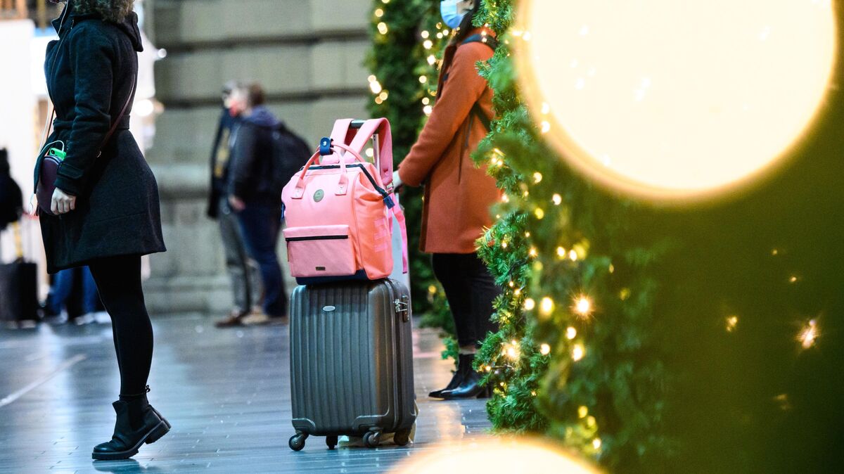 Weitere Kontaktbeschränkungen bereits zu den Weihnachtsfeiertagen strebt Niedersachsen derzeit nicht an. Das sagte Regierungssprecherin Anke Pörksen am Dienstag in Hannover. Foto: dpa/Andreas Arnold