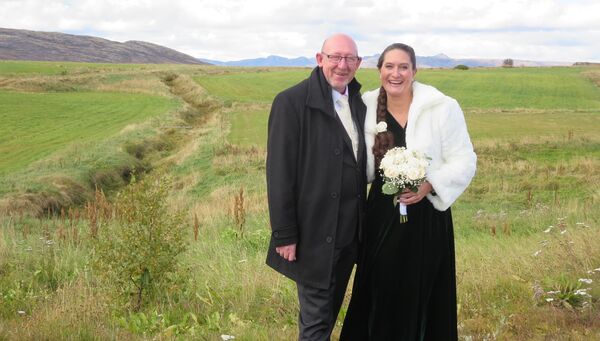 Helgolands Pastorin bangt um krebskranken Mann und spricht Klartext über Impfgegner