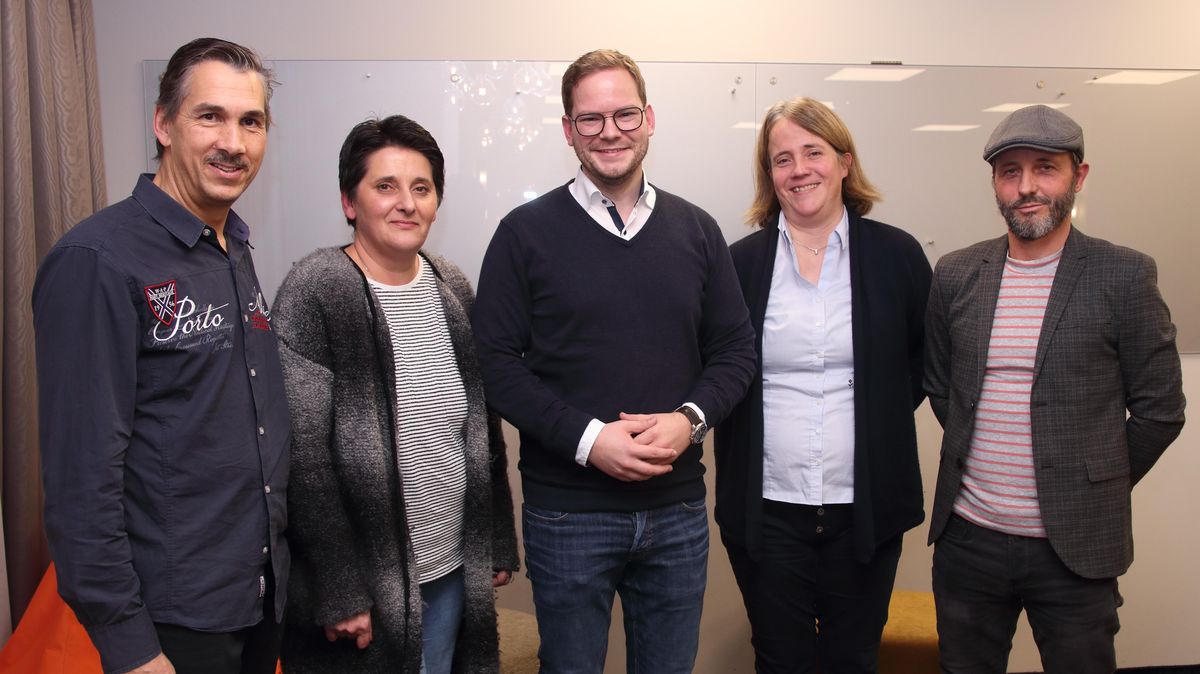 Der neue Vorstand der Interessengemeinschaft Lotsenviertel mit Stefan Hirschfelder, Simona Meier-Tatu, Christian Bäcker, Helga Skrandies-Brihmani und Manfred Frank (v. l.). Foto: Koppe