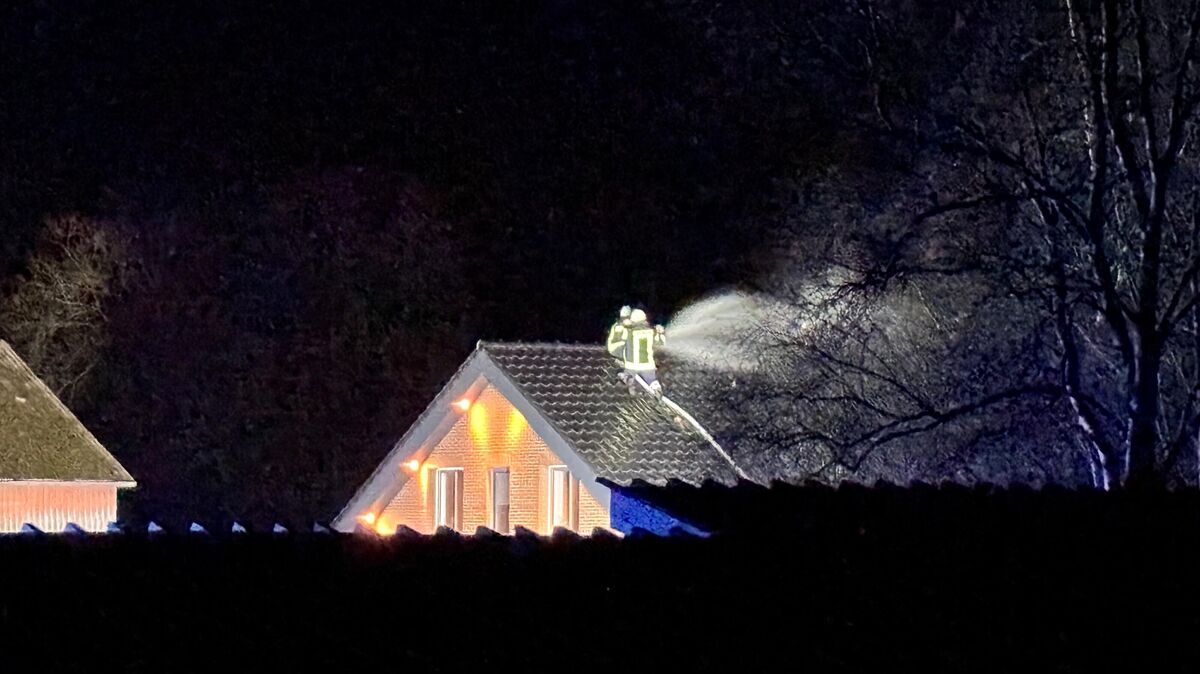 Dank des schnellen Eingreifens der Feuerwehr konnte Schlimmeres verhindert werden. Foto: Heinsohn
