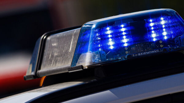 Nach Streit in Bremerhaven: Versteck hinter Hecke endet im Polizeigewahrsam