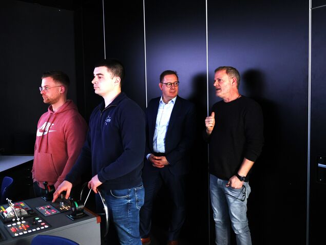 State Secretary Marco Hartrich at Cuxhaven Seeplace School