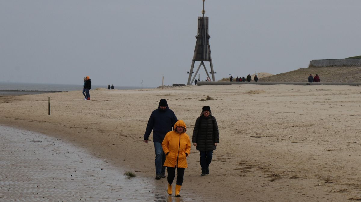 Noch sind etliche Urlauber im Cuxland unterwegs. Aber durch die weitgehende Einstellung des Tourismus-Betriebes wird sich das Bild ändern. Urlaubsgäste werden aufgefordert, nach Hause zu fahren. Foto: Mangels