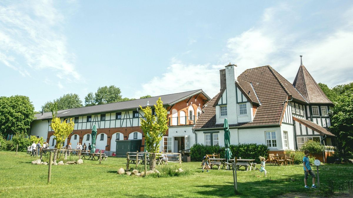 Rittergut Valenbrook hat eine lange Geschichte, die des Cafés ist kurz und jetzt beendet. Kaffee, Kuchen und andere Köstlichkeiten gibt es nur noch im Rahmen größerer Feiern. Foto: red