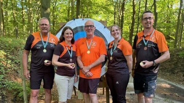 Landesmeisterschaft im Bogenschießen: BuS Land Hadeln gewinnt vier Titel