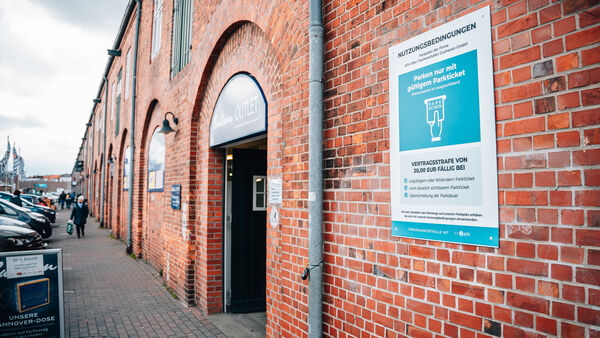 Noch weniger kostenfreie Parkplätze in Cuxhaven: Autofahrer ärgern sich