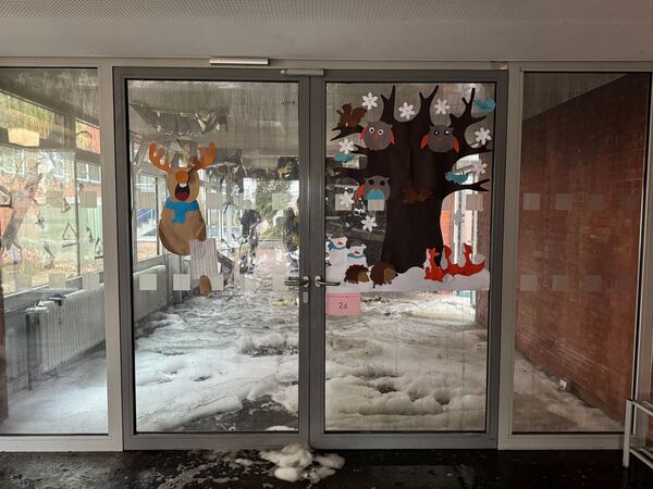 Nach Brand einer Grundschule - Unterricht geht bald weiter