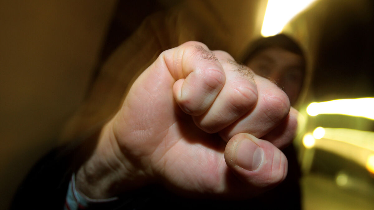 Der Angeklagte hat das Opfer bedroht: So sieht es das Amtsgericht. Symbolbild: Karl-Josef Hildenbrand/dpa