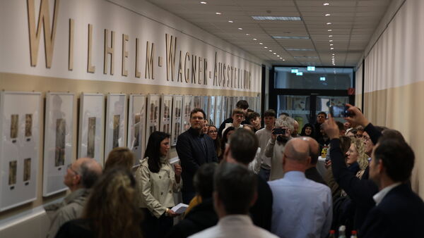 Neue Dauerausstellung in Otterndorf: Realschule macht Kunst und Geschichte lebendig