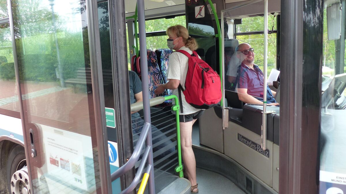 Ein Shuttlebus verkehrt am Tag des Sports zwischen Kreishaus und Veranstaltungsgelände. Symbolfoto: Reese-Winne