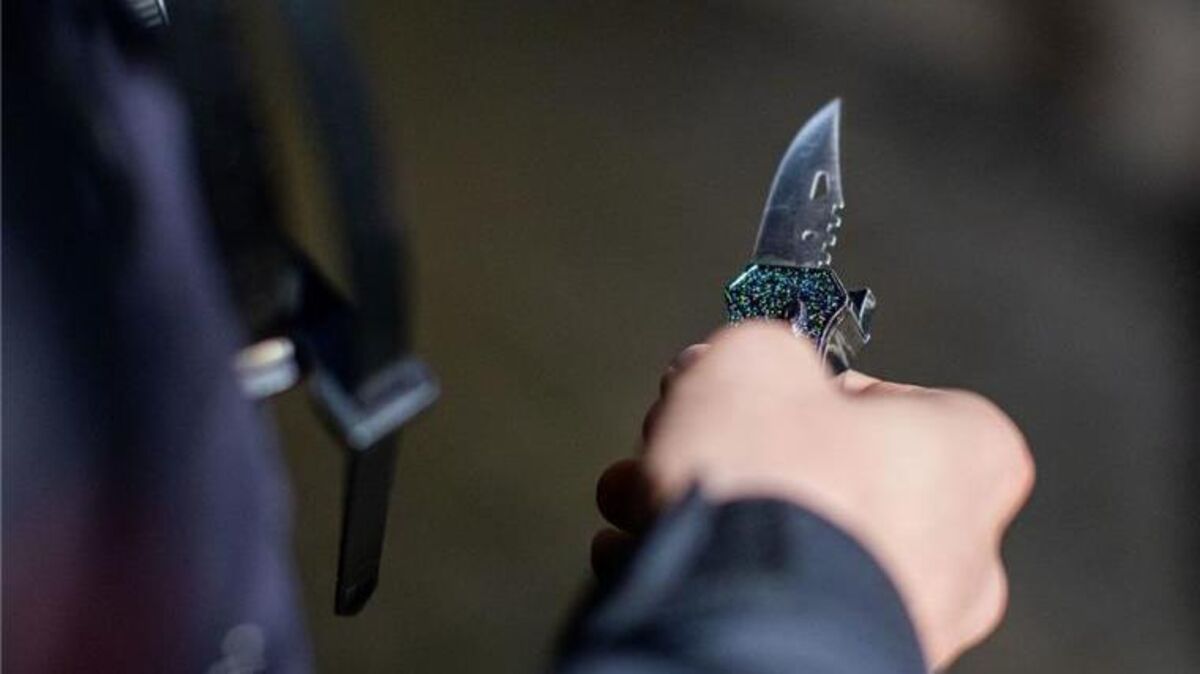 Die Polizei ermittelt zu der Messer-Attacke vor der Cuxhavener Disco. Symbolfoto: Christoph Reichwein/dpa
