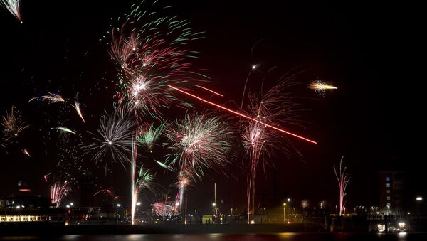 Kein Silvester-Feuerwerk, 2G im Einzelhandel: Schärfere Corona-Maßnahmen beschlossen