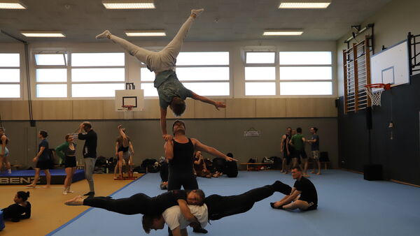 Akrobatik Wremen 2025: 130 Akrobaten trainieren und tauschen sich aus